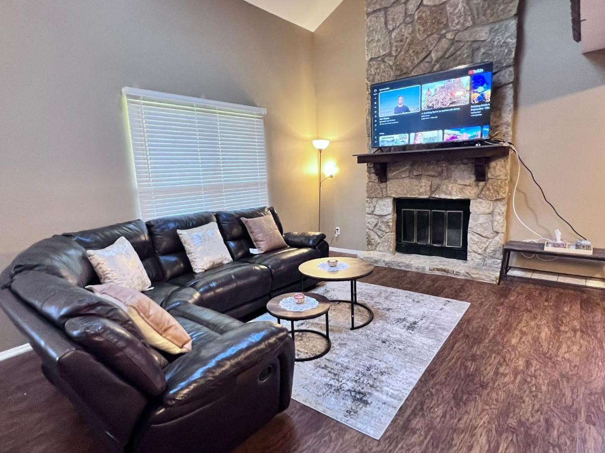 Ferienwohnung The Cozy Townhouse Wpafb & Wsu Fairborn Exterior foto